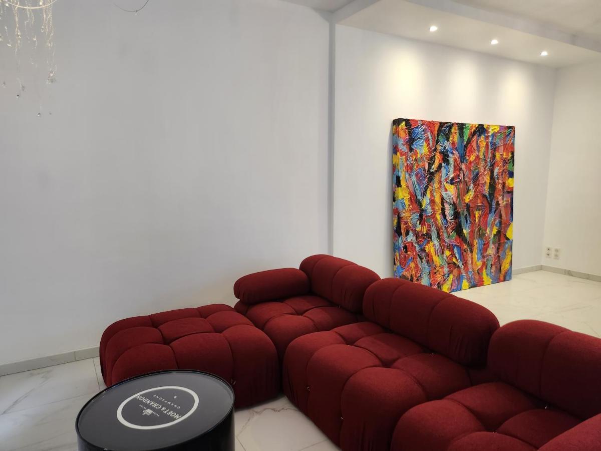 Maison Face A L'Abbaye D'Hautvillers - 2 Bedrooms 2 Bathrooms, Parking ภายนอก รูปภาพ